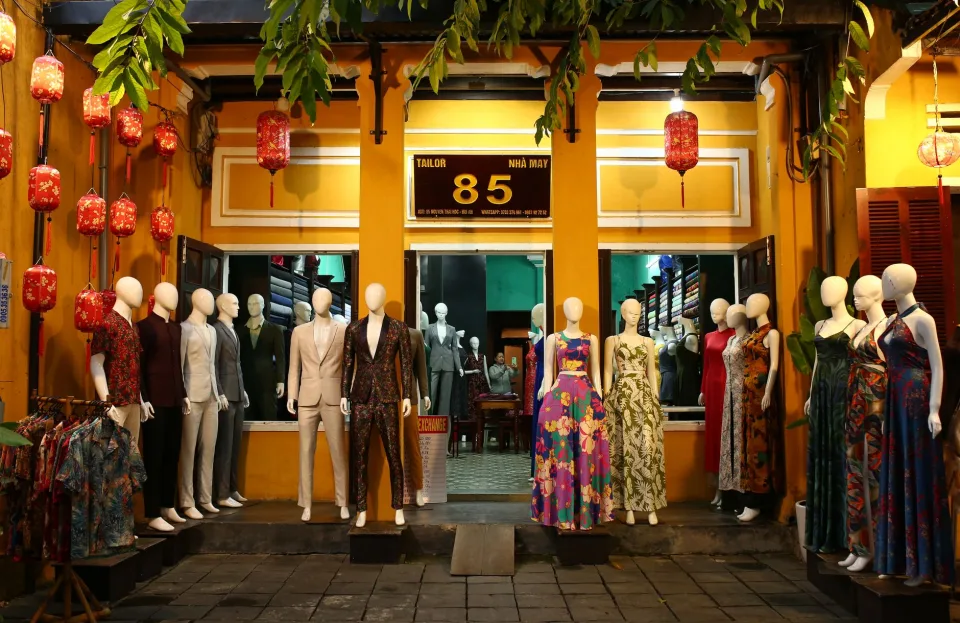 Góc máy may tại Lam Lam Store